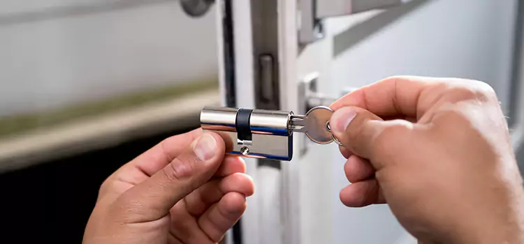 Emergency Locksmith for House Burke Centre