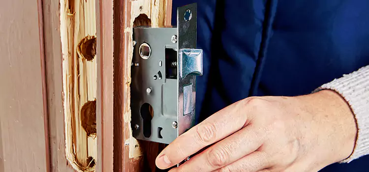 Garage Door Lock Replacement Burke Centre